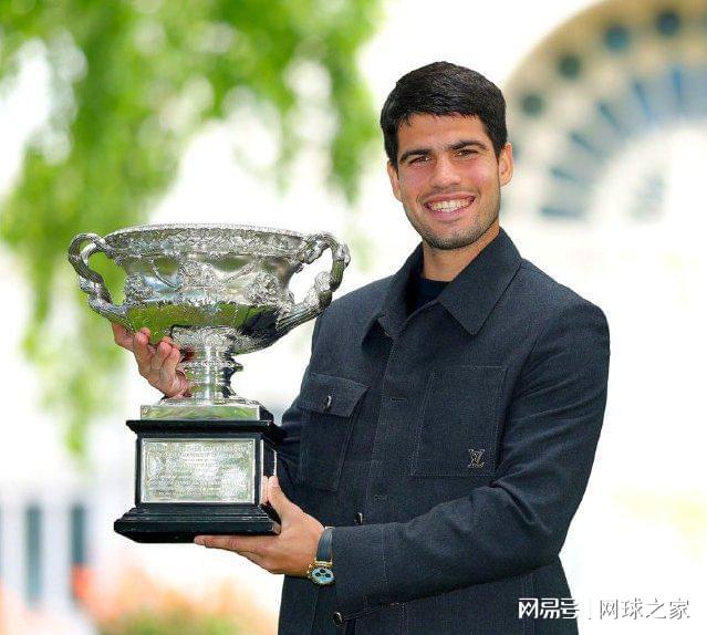 沙巴电竞-澳网玄学预示阿卡生涯成就?菲斯回归赢球,郑钦文一姐位子现危机