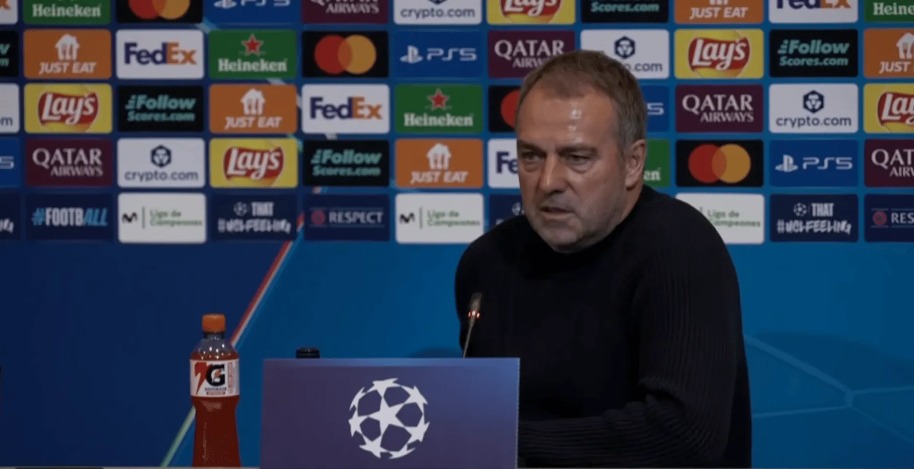 沙巴体育官网-弗里克:裁判应该保护亚马尔这类球员,比赛被犯规中断太多